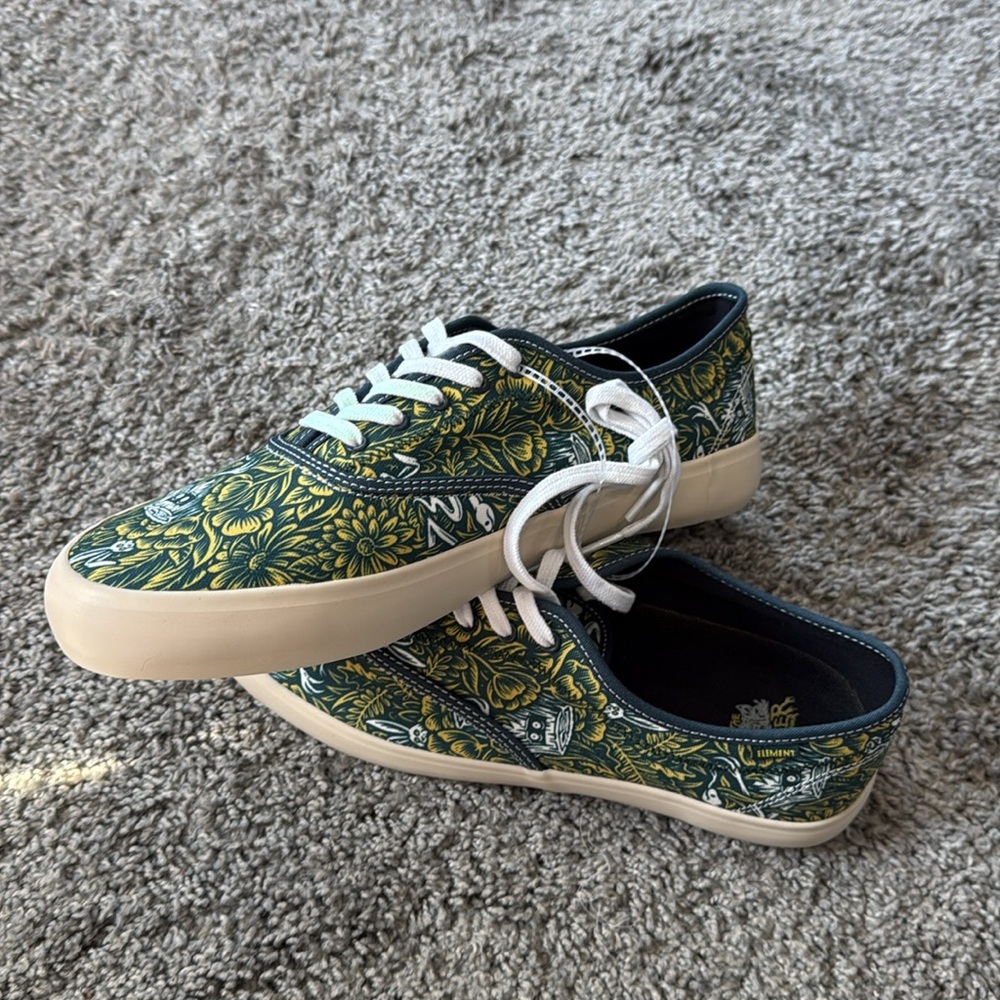 Element Passiph Floral Snake Rabbit trunk Patterned Sneakers with White Laces - Picture 9 of 11